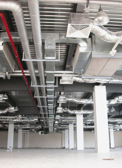 Quá trình thi công hệ thống thông gió bao gồm những công đoạn nào?